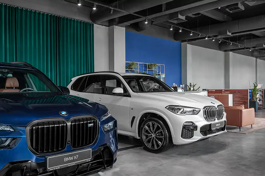 Интерьерная съемка автосалона